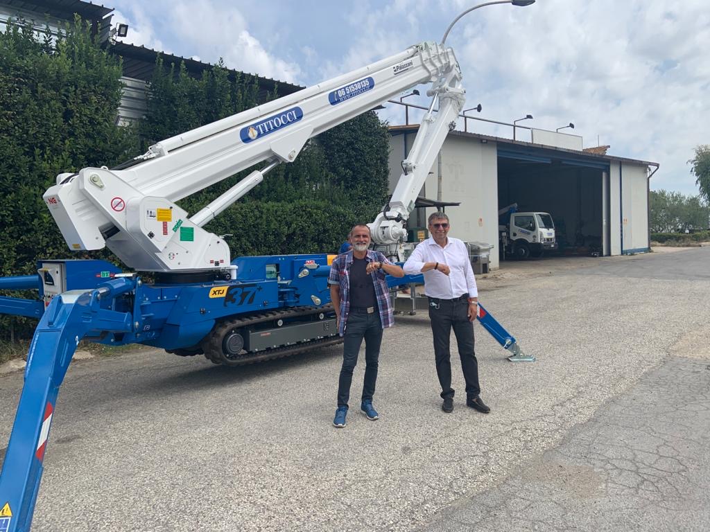 Palazzani Industrie presents some details about the RPG 2900 mini crawler crane