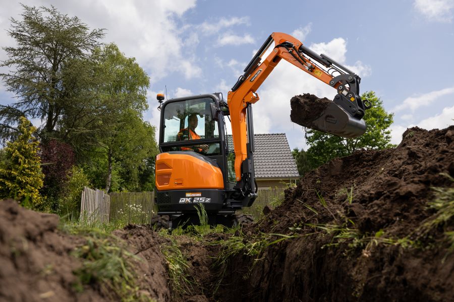 Develon Launches New DX25Z-7 Mini Excavator
