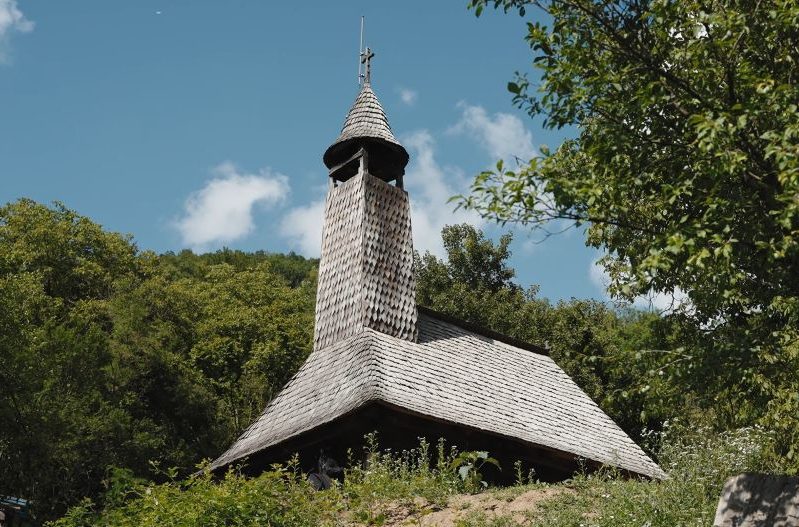 Biserica de lemn din Vălari