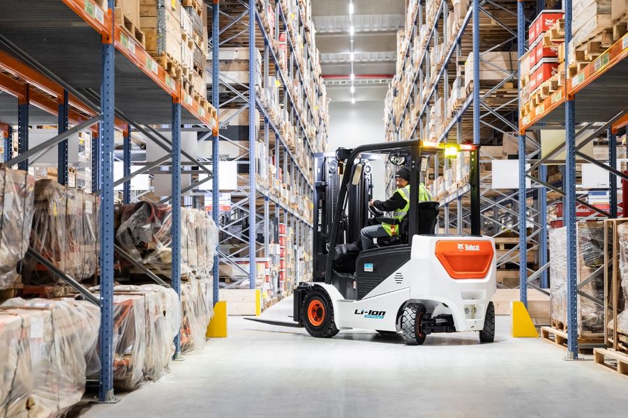 Bobcat Introduces New Lithium Batteries, Forklifts and Warehouse Equipment at LogiMAT