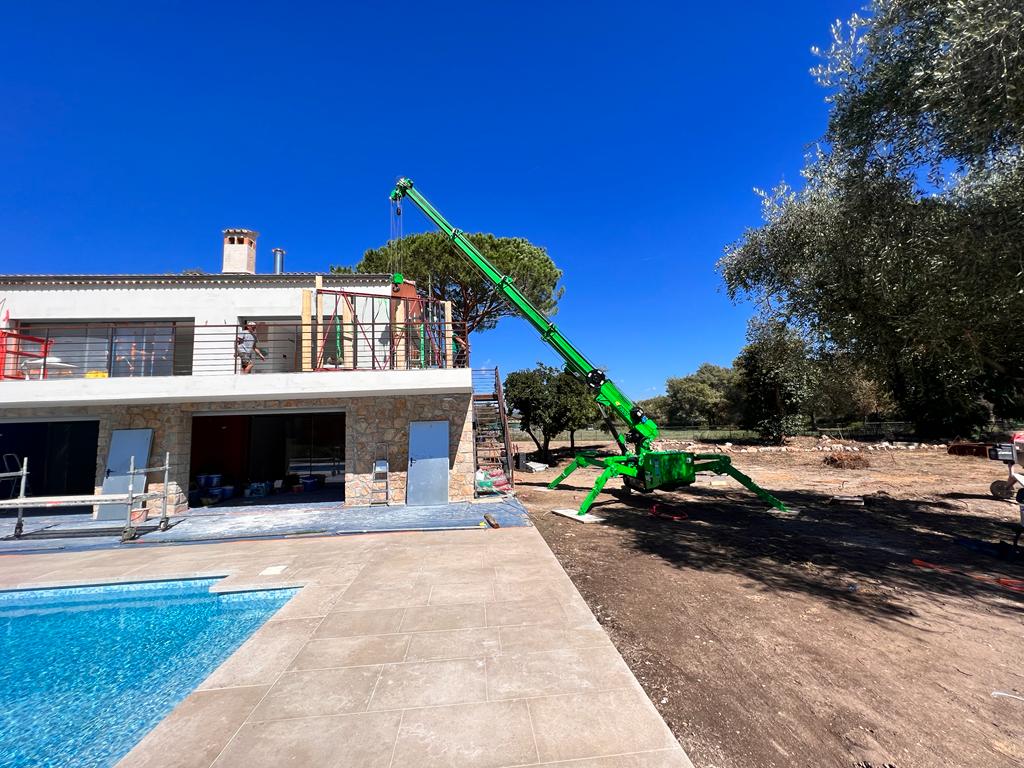 MINI CRANE RPG 2900 W+ IN FRANCE