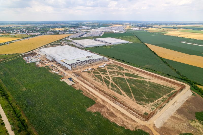 CTP raporteaza un rezultat operational ajustat EPRA specific companiei de 0,36 euro, datorita unei cresteri puternice a chiriilor de 7,5%; EPRA NTA pe actiune a crescut cu 7,4%