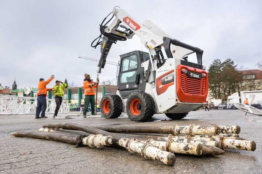 300 Iron Anchors for the Bobcat S86 Compact Loader