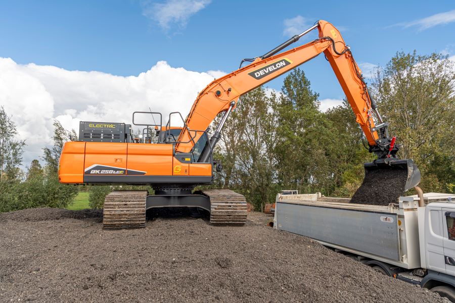 Develon Launches New Range of Electric Excavators, Delivering Full Performance with Zero Emissions