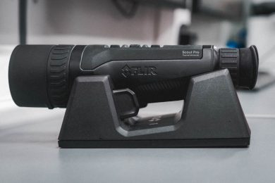 FLIR. Scout-Pro-III-app-charging-dock