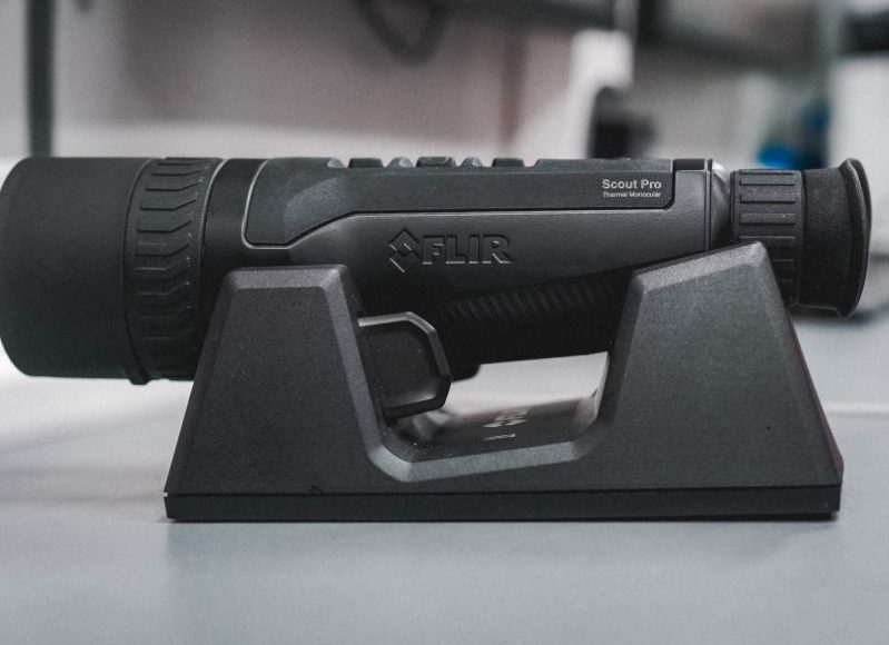 FLIR. Scout-Pro-III-app-charging-dock