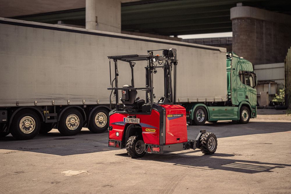 Get centered: PALFINGER introduces its new Middle-Seat Truck-Mounted Forklift