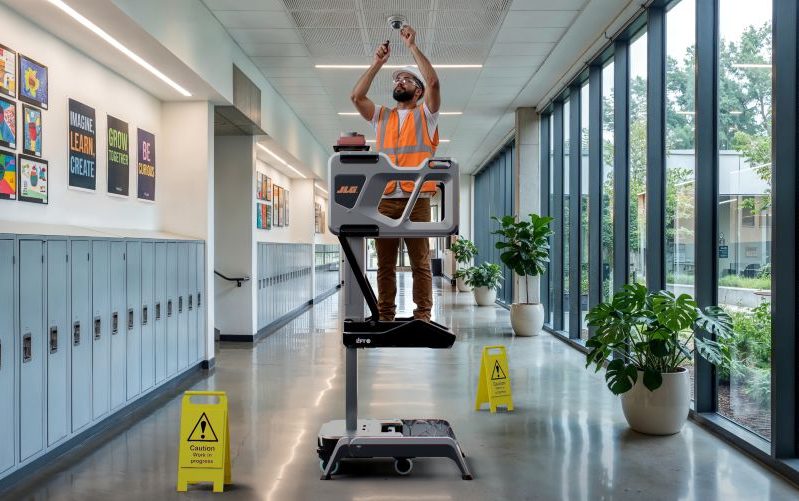 JLG LiftPod_Front of House Maintenance