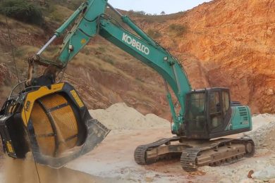 MB-S18 – Kobelco SK220XD – India – Quarry