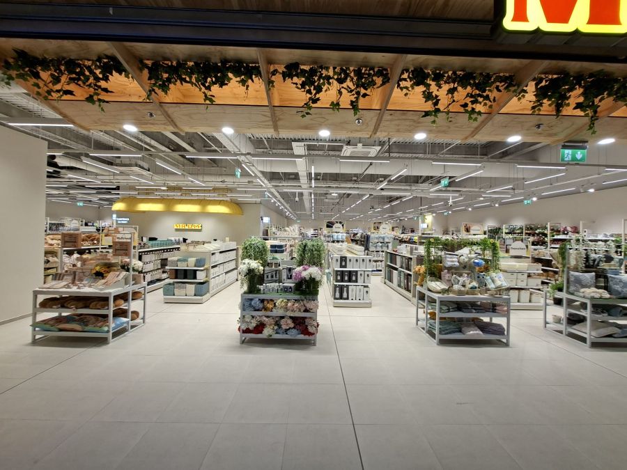 Cushman & Wakefield Echinox advised Malaysian retailer MR.DIY on its first Bucharest store, opened in GRAND ARENA
