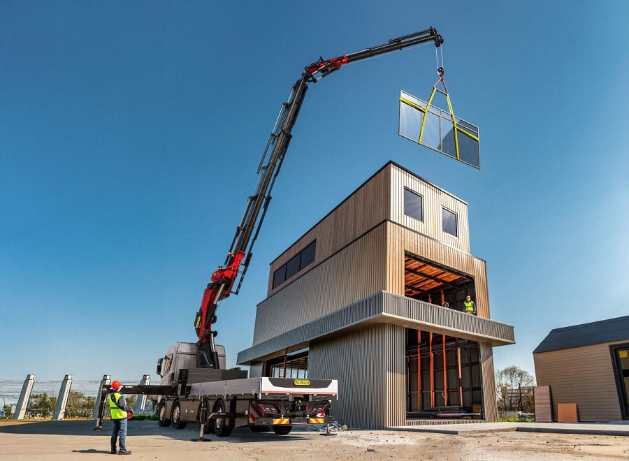 Precision and Performance Above its Class: The New PALFINGER PK 720 TEC