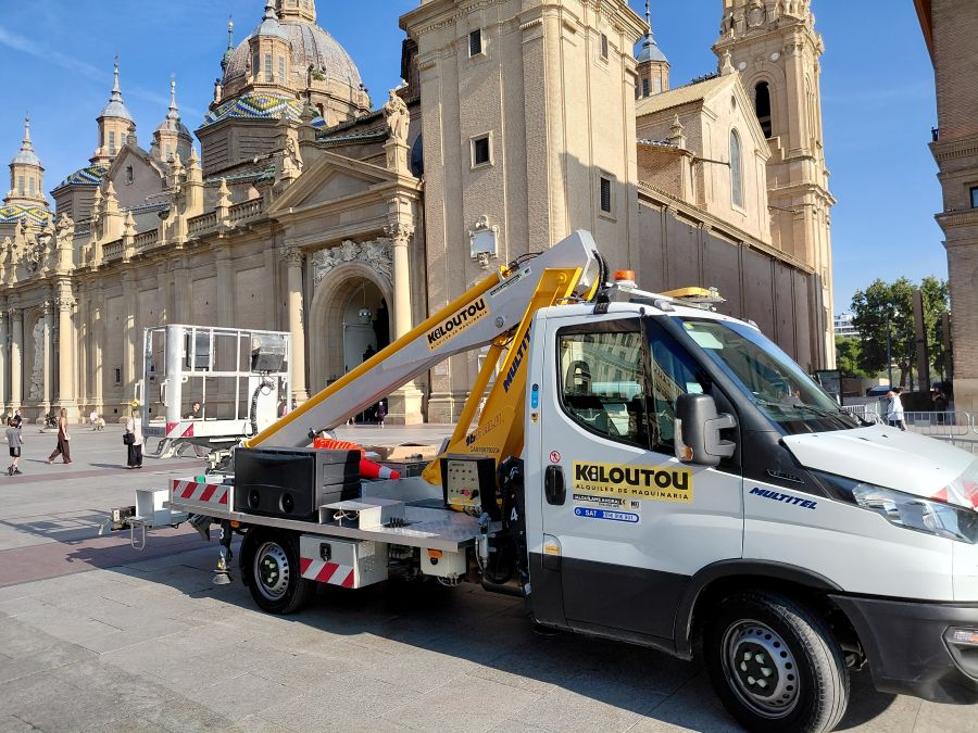 A Multitel 160 Alu at Work for Zaragoza’s Fiestas Del Pilar