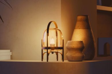 Philips-Hue-Candle-Bulb-Warm