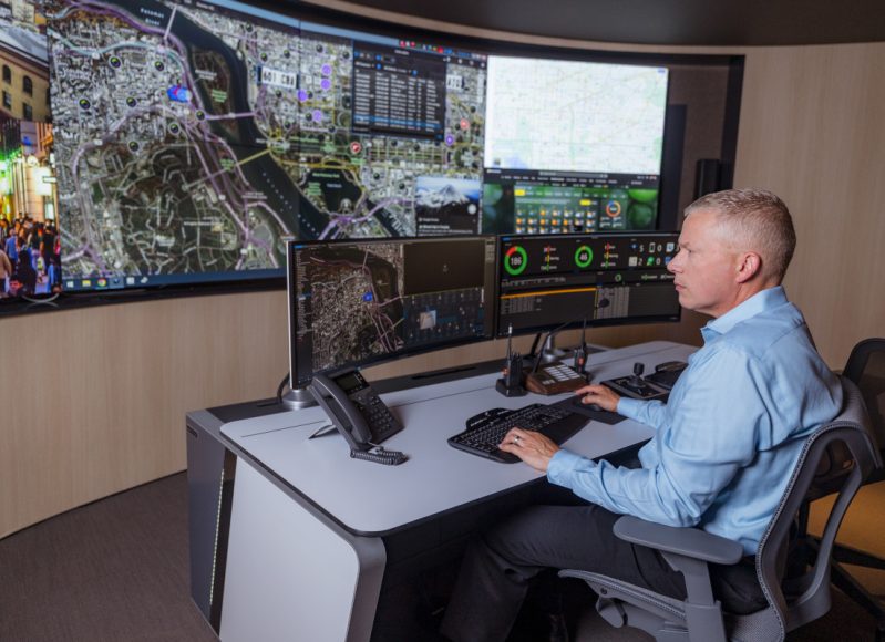 Security-Operator-Video-Wall-Wide