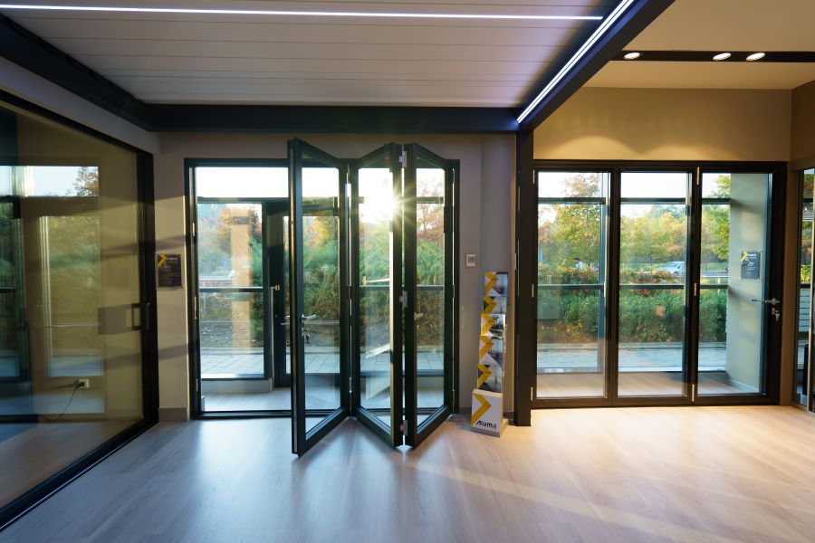 Alumil a incheiat anul 2025 cu afaceri de 118,9 milioane de lei, in crestere cu 5,2%