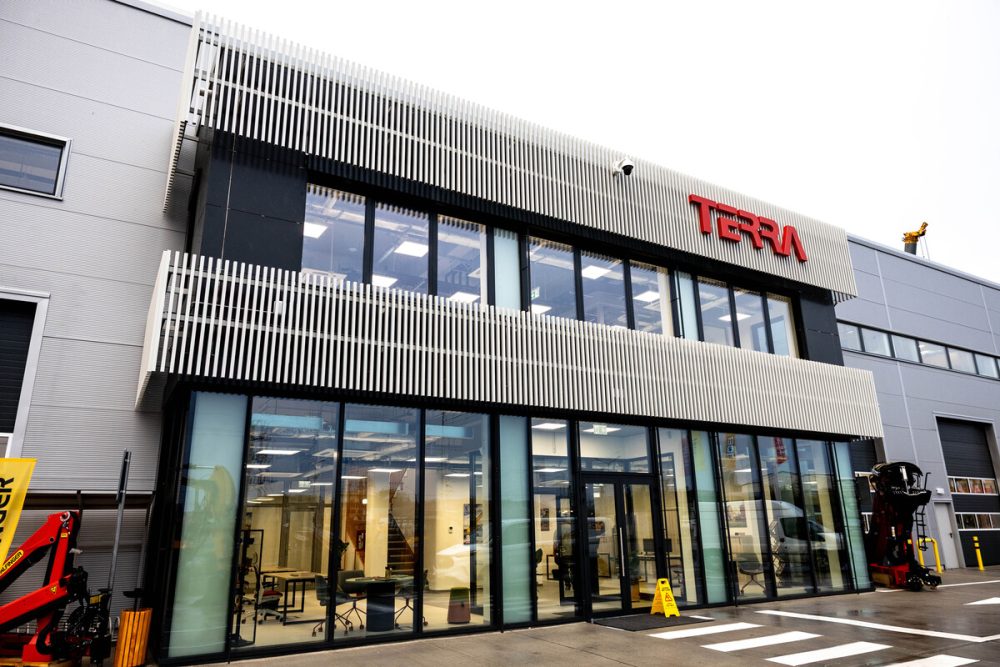 TERRA Romania Utilaje de Constructii investeste 2,7 milioane de euro intr-un nou sediu din judetul Timis