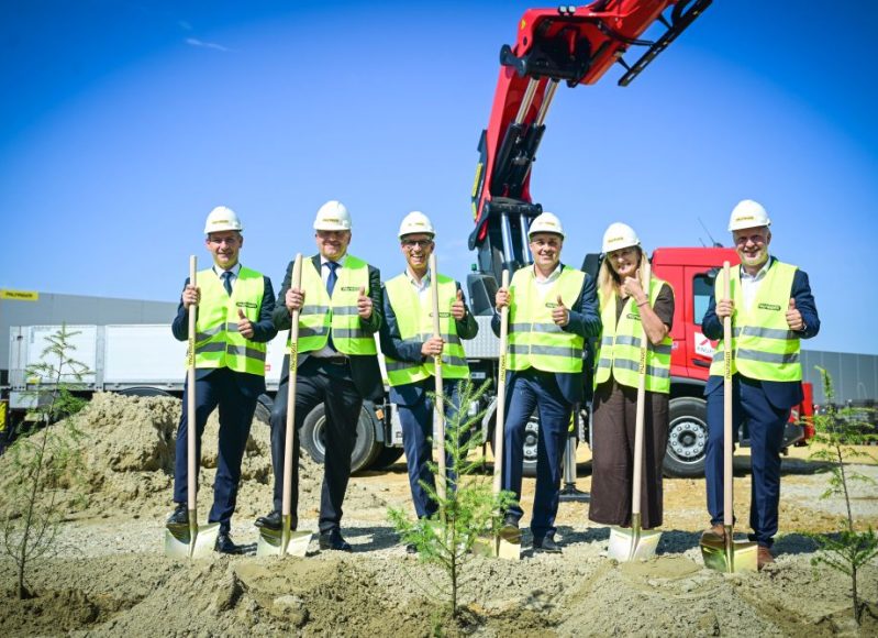 The official groundbreaking ceremony for the new PALFINGER plant in Ormoz.