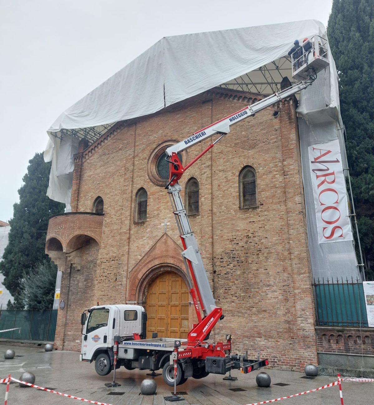 MULTITEL MX 210 in the Historic Centre of Bologna