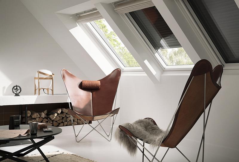 Mansarda racoroasa cu ajutorul parasolarului si al roletelor exterioare VELUX