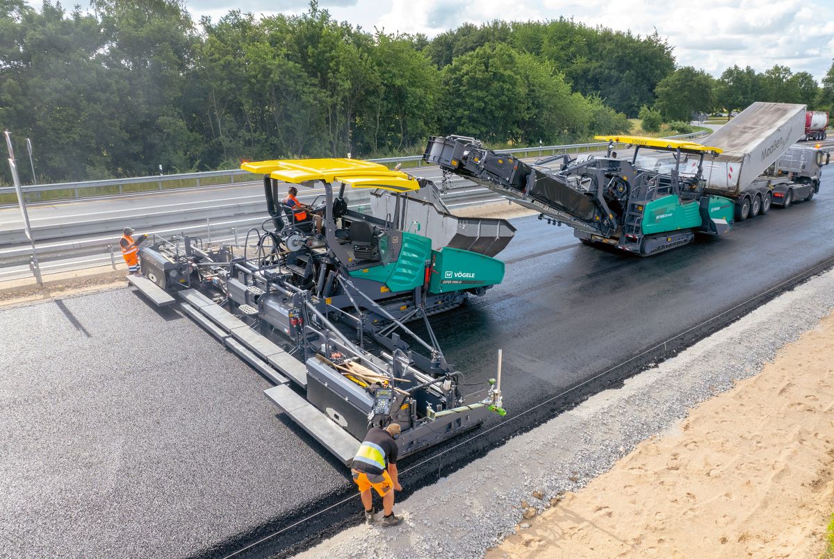 The Wirtgen Group presents impressive climate-friendly technologies for sustainable road construction at Intermat 2024