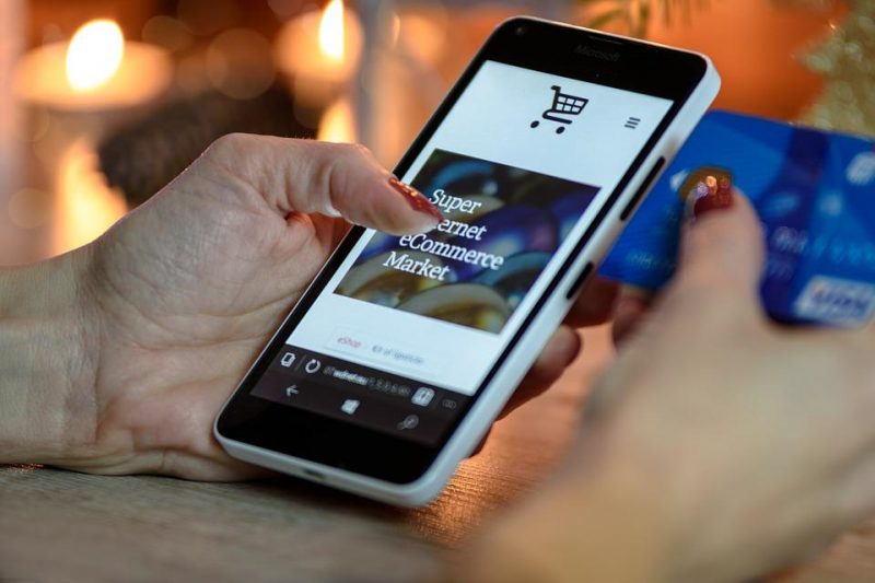 Google lanseaza sectiune Shop in rezultatele cautarilor de pe mobil