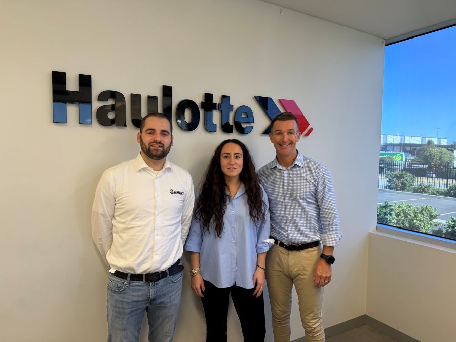 Distribution Agreement Between Faresin Industries and Haulotte in Australia