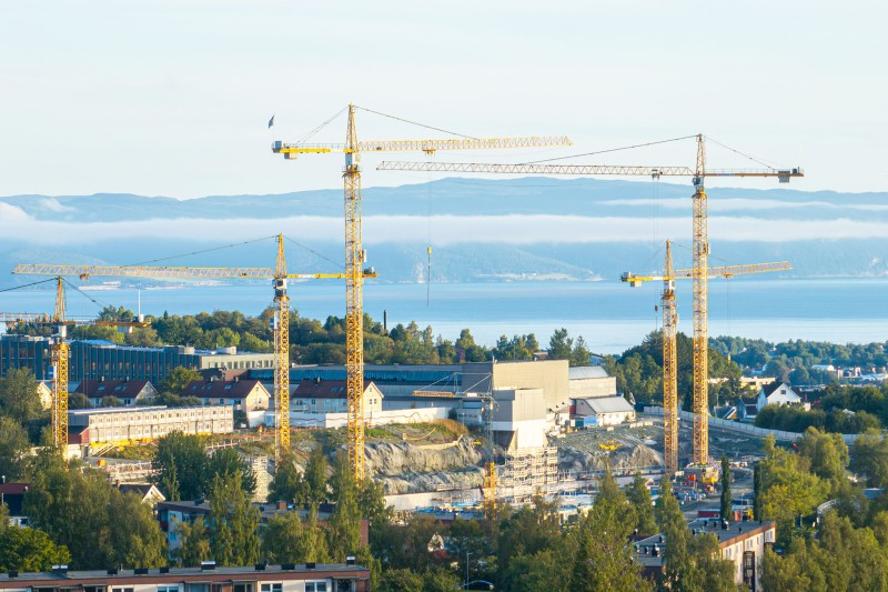 Liebherr Cranes Drive Maritime Research Forward