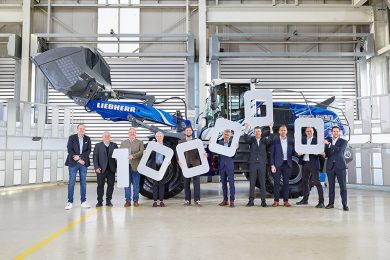 liebherr-uebergabe-100000-radlader_96dpi_w800