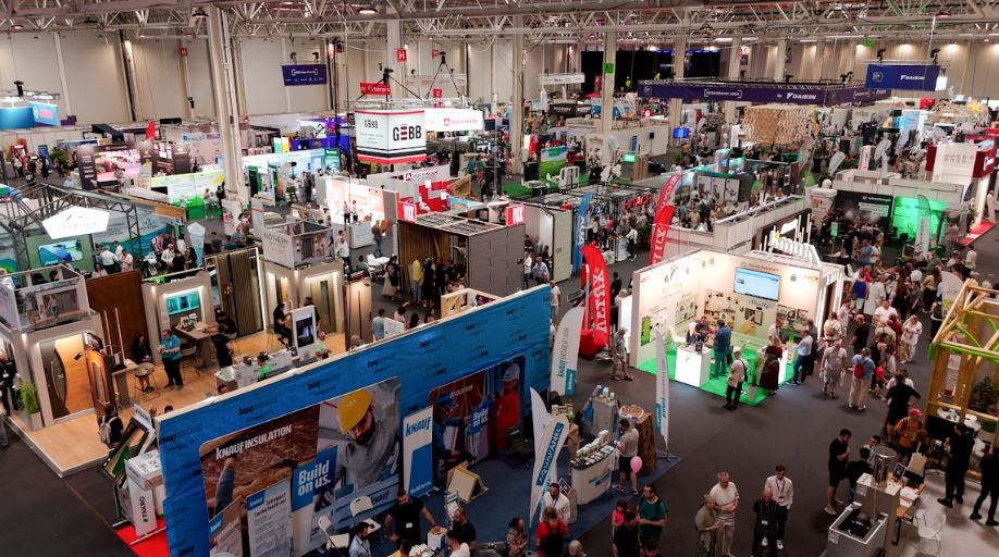 Peste 17.000 de vizitatori la cea de-a doua editie a nZEB Expo Bucuresti, cu o participare in crestere fata de anul trecut