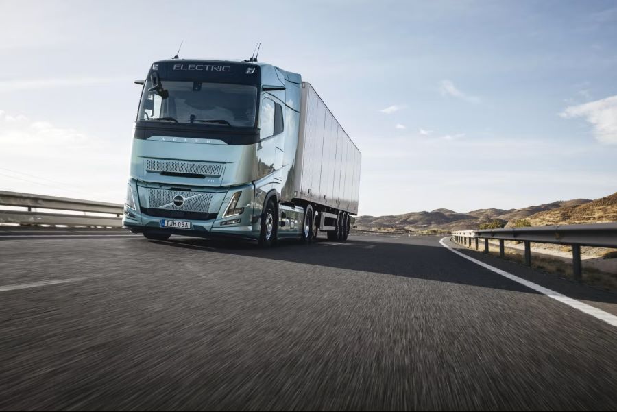 Volvo Launches New Electric Trucks – with Ranges up to 700 km